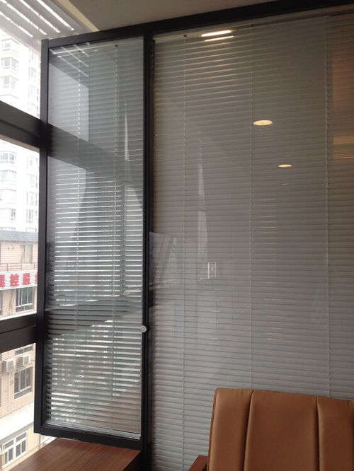 辦公鋁合金玻璃隔斷多少錢一平方